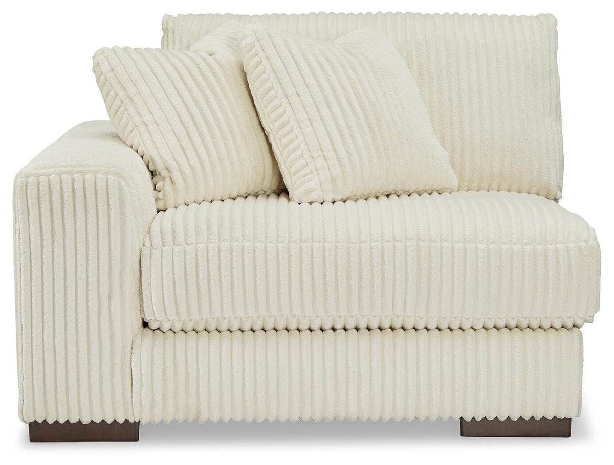 Lindyn Stationary Sectional by Ashley - image 39