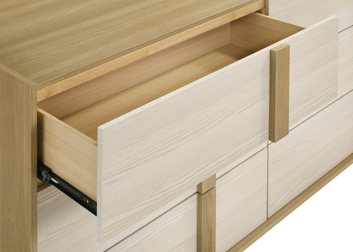 Hyland Dressers