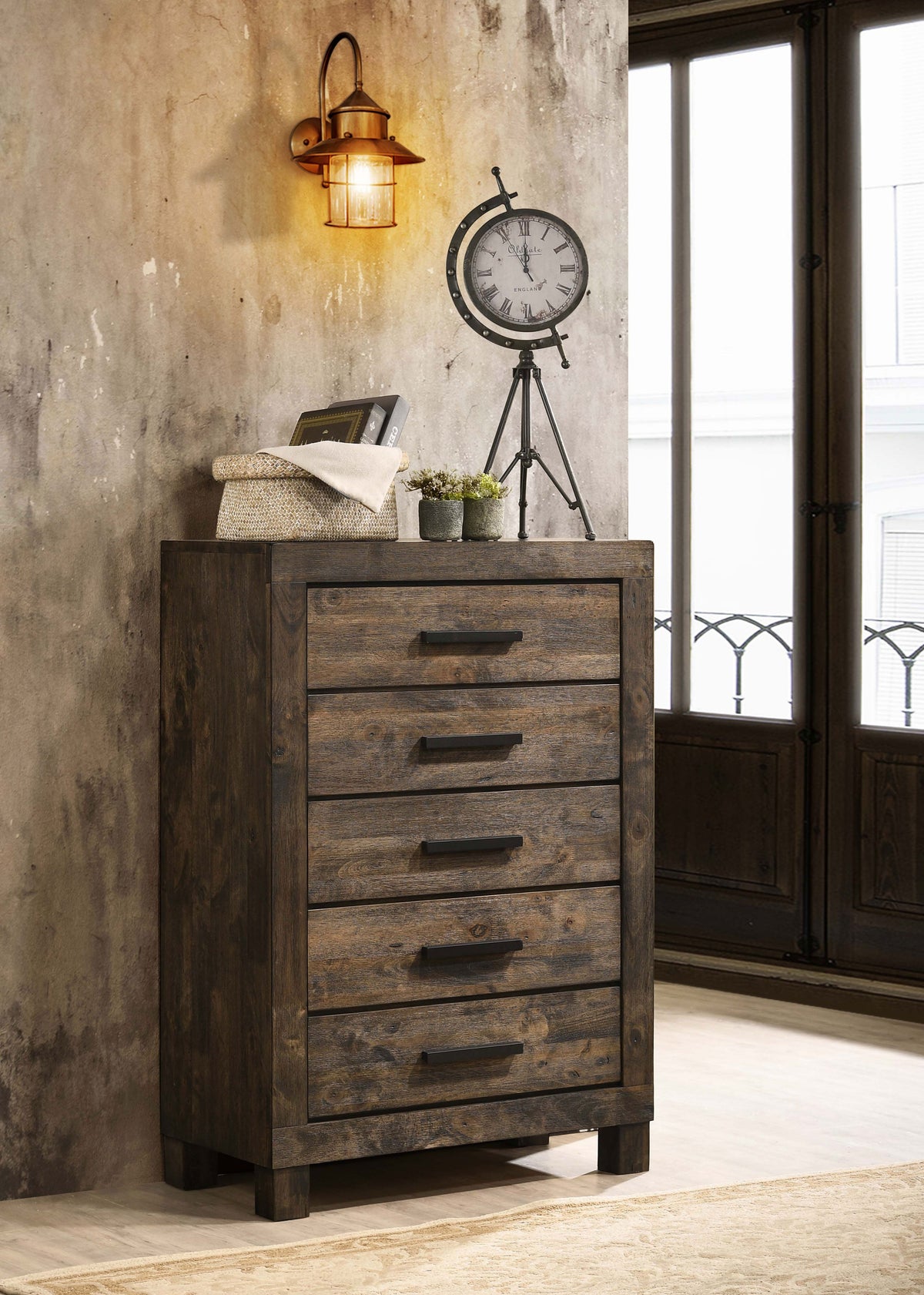 Woodmont Chests