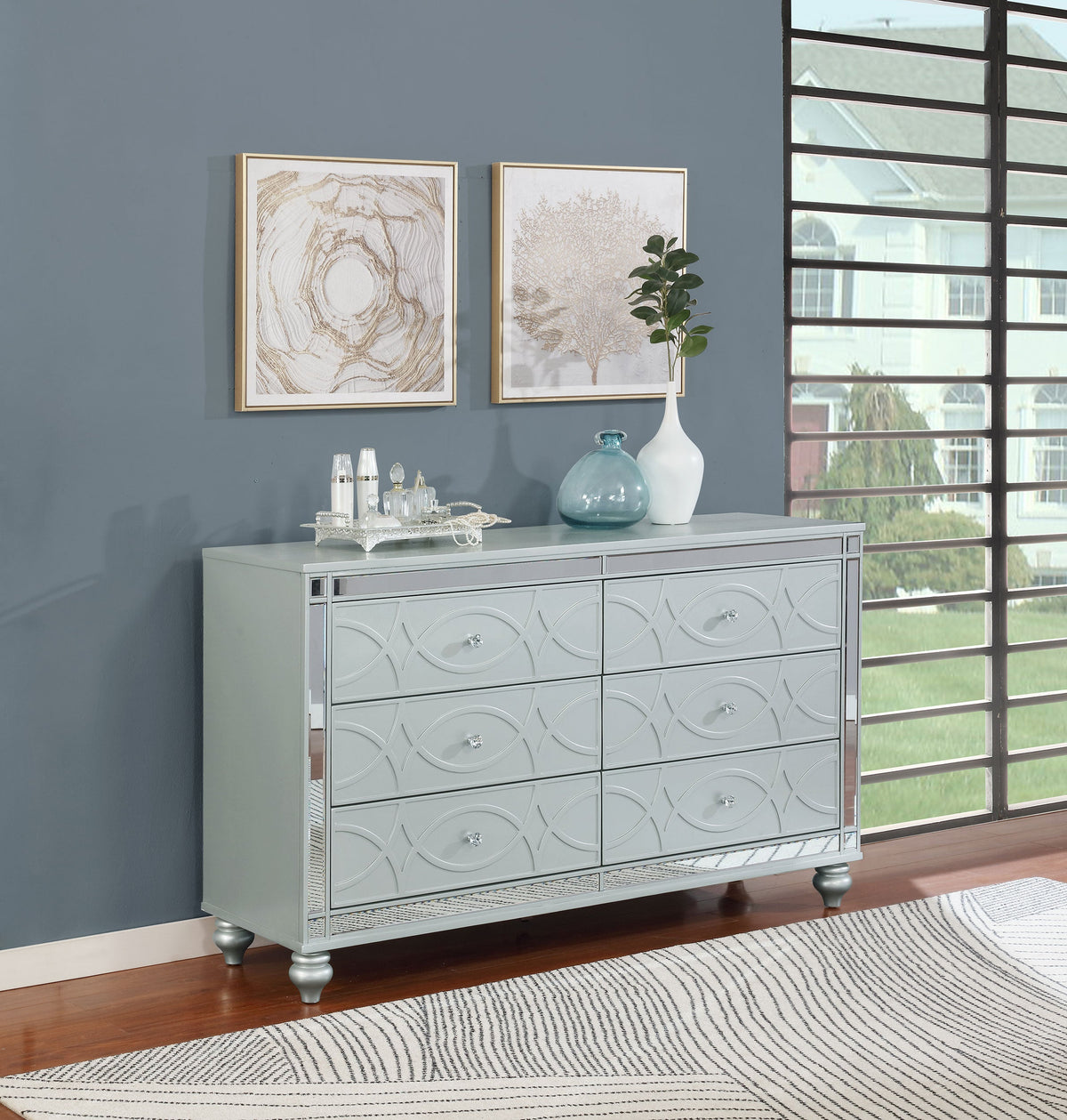 Gunnison Dressers
