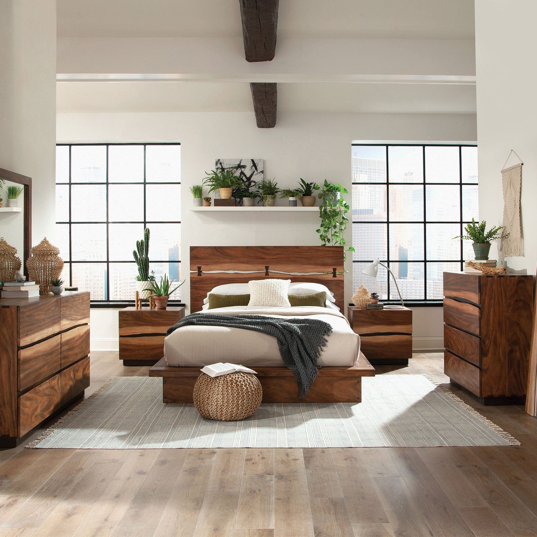 Winslow Wood Queen Bed Smokey Walnut and Coffee Bean