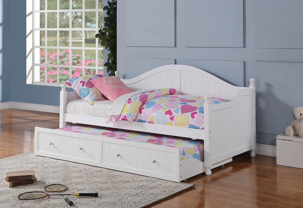 Julie Ann Daybeds