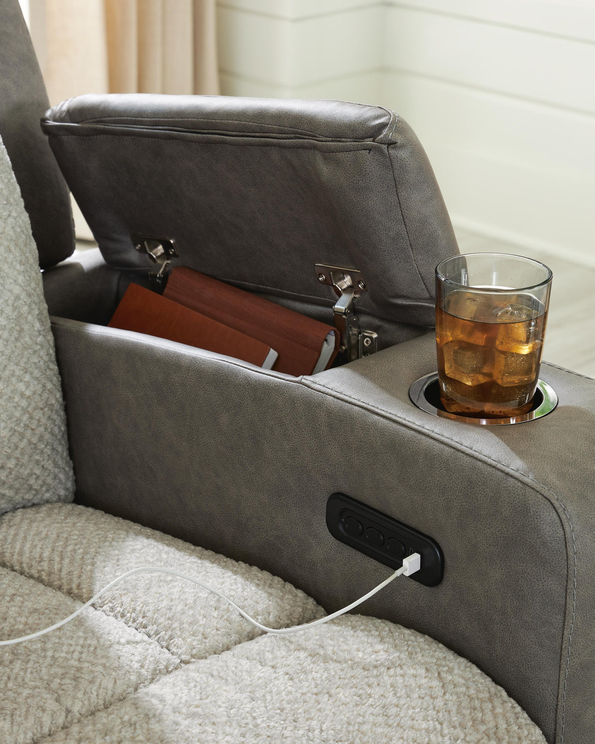 Branthorpe Power Reclining Loveseats