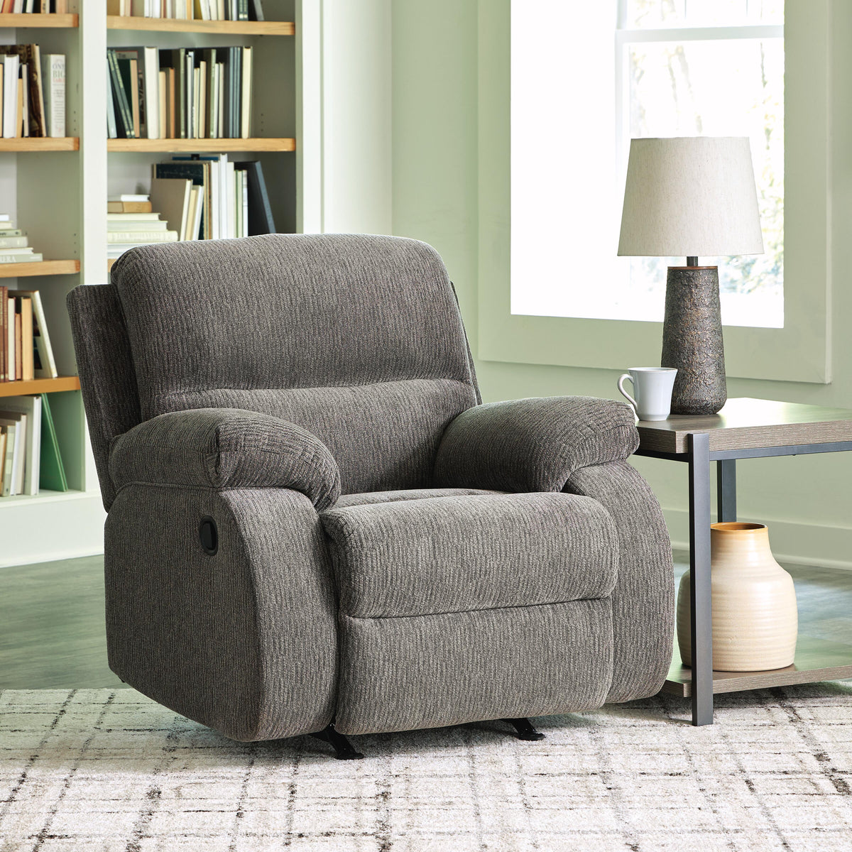 Scranto Recliners