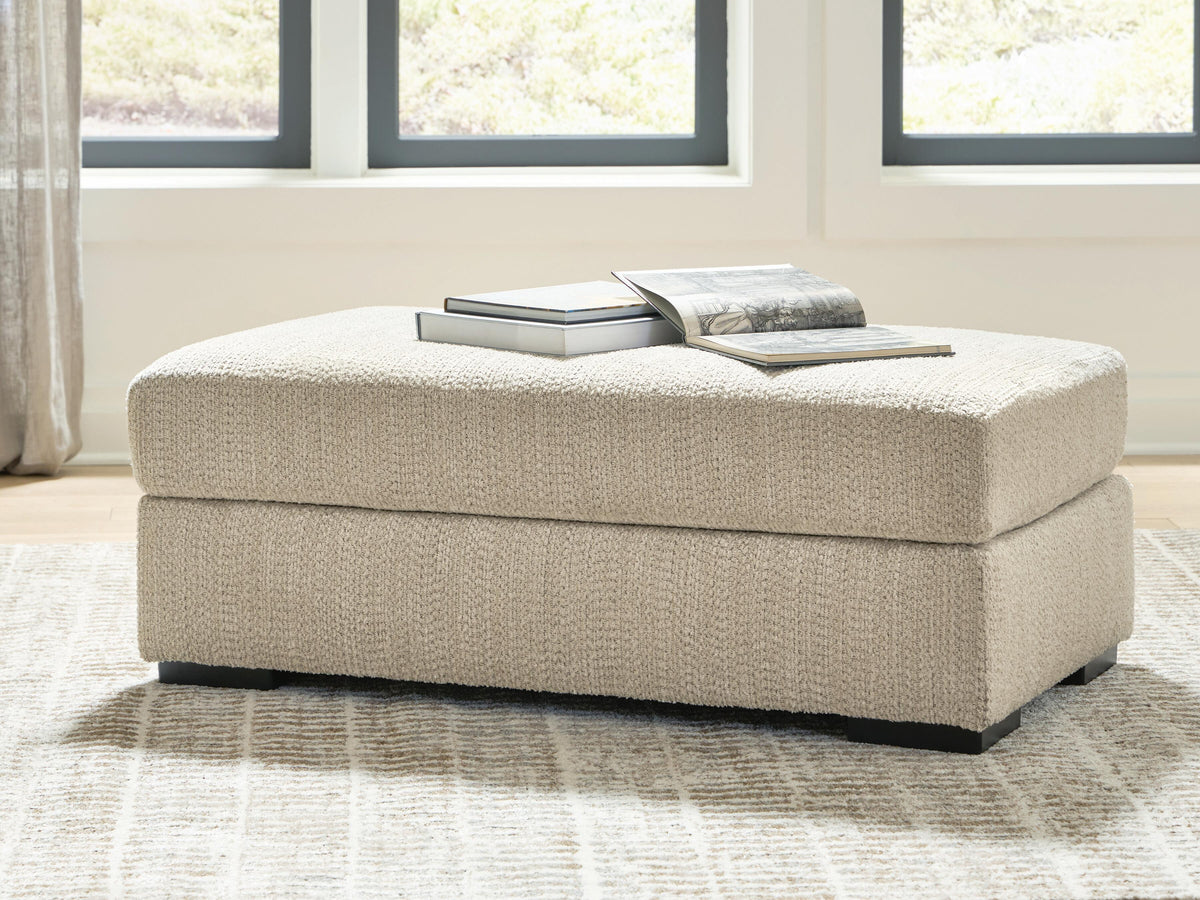 Lofwood Ottomans
