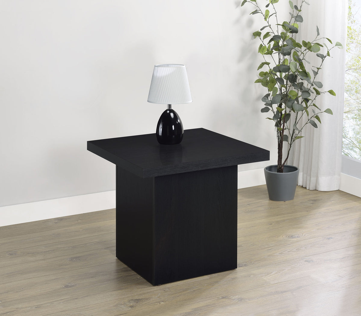 Devar End & Side Tables