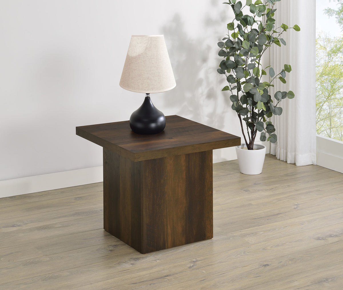 Devar End & Side Tables