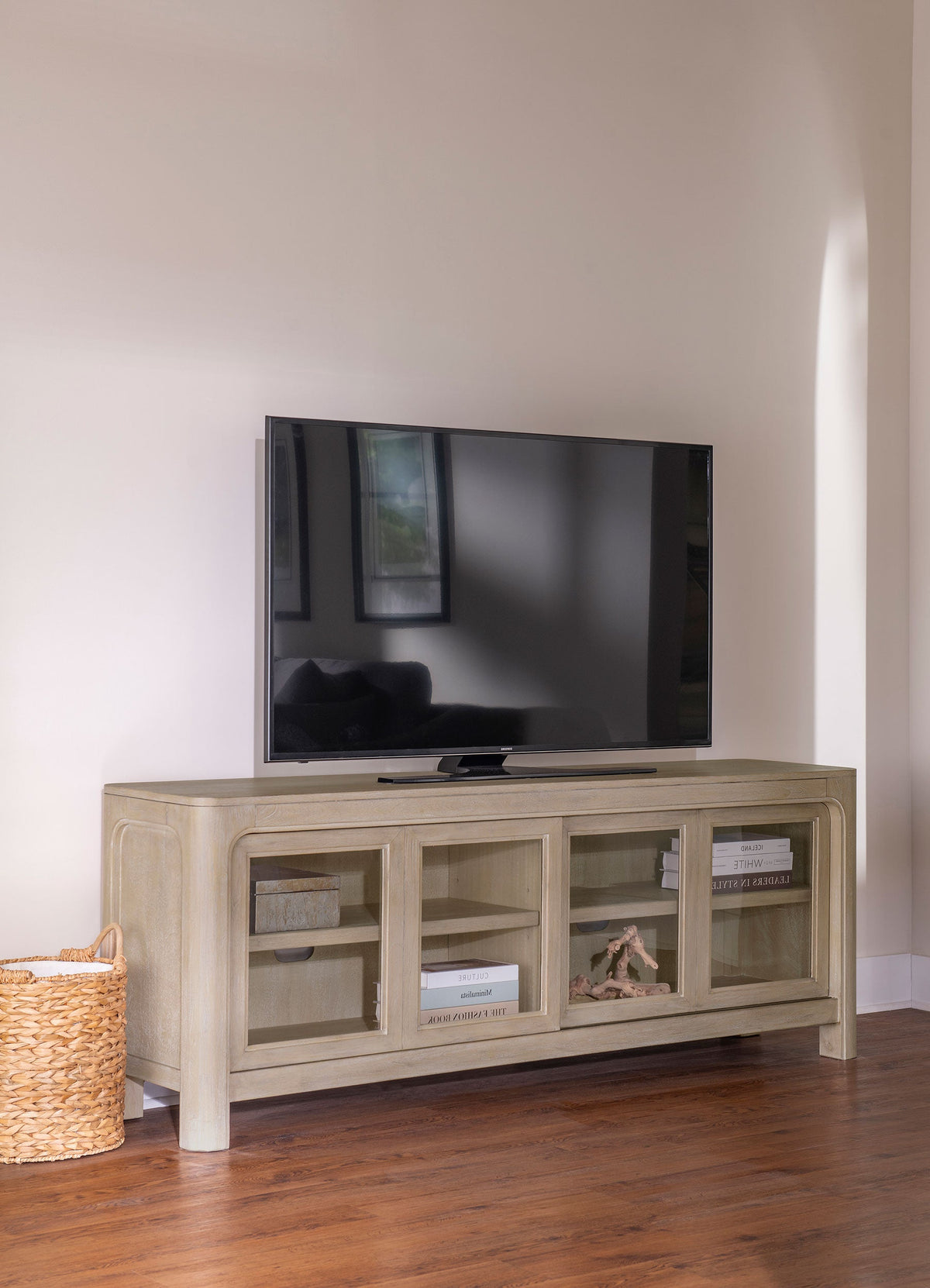 Solano Tv Stands