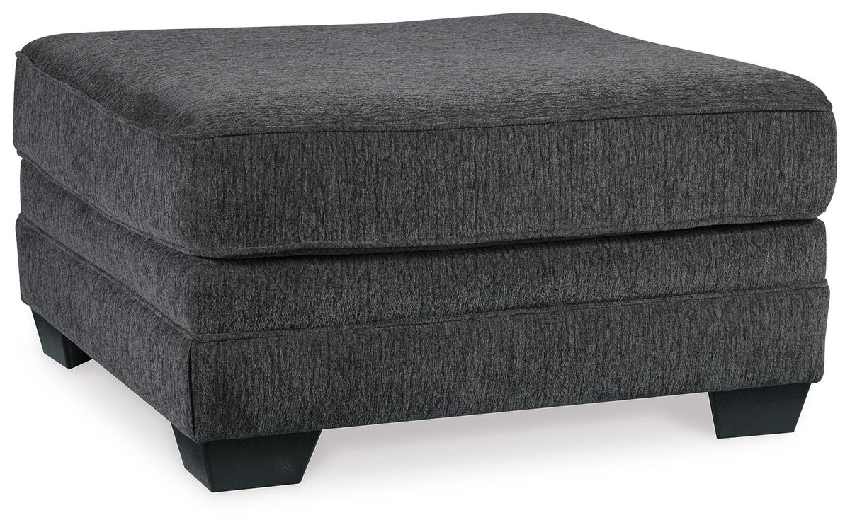 Tracling Ottomans