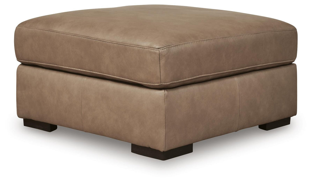 Veronella Ottomans