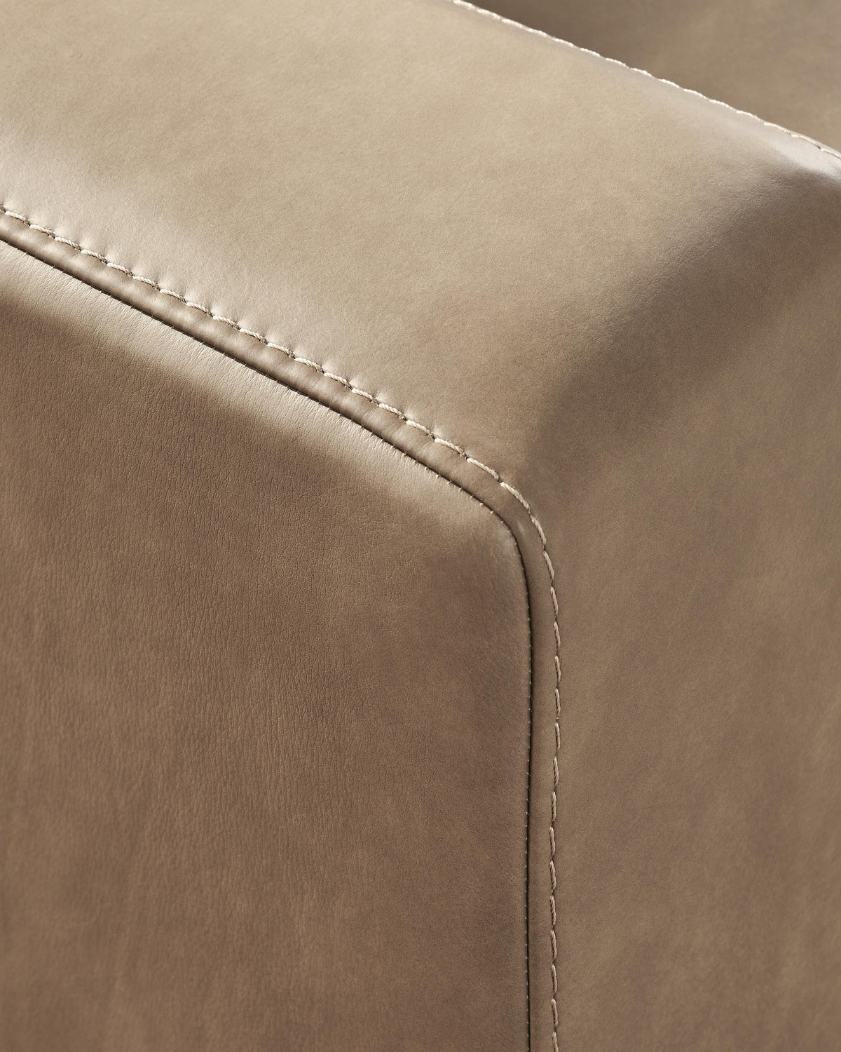 Veronella Stationary Sectionals
