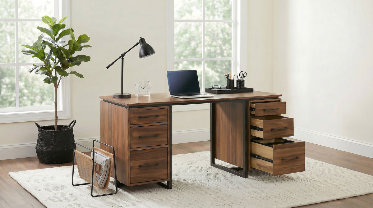 Berhalter Desks