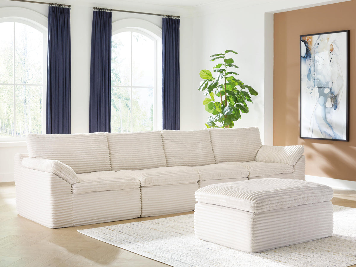 Fannin Stationary Sectionals