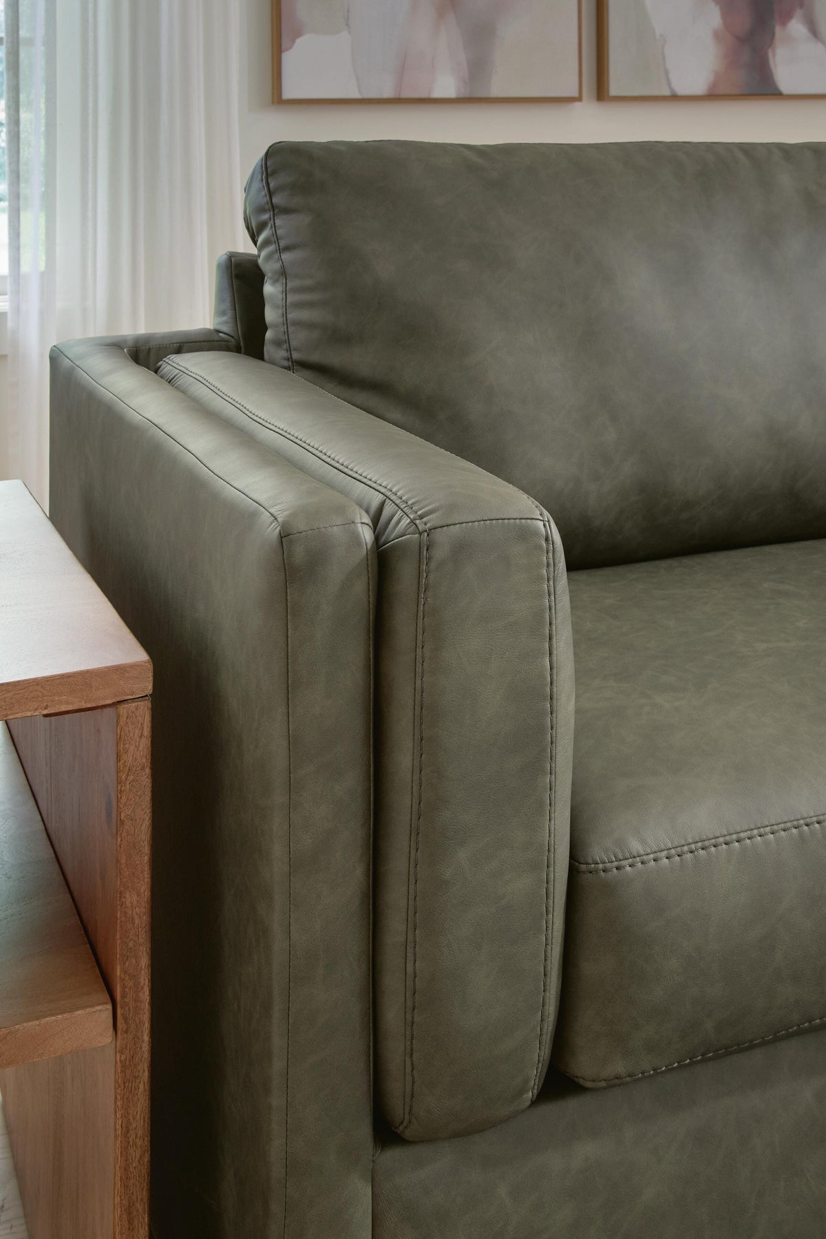 Hollis Accent Chairs