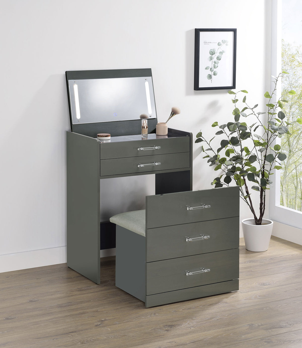 Danbury Makeup Vanity Sets