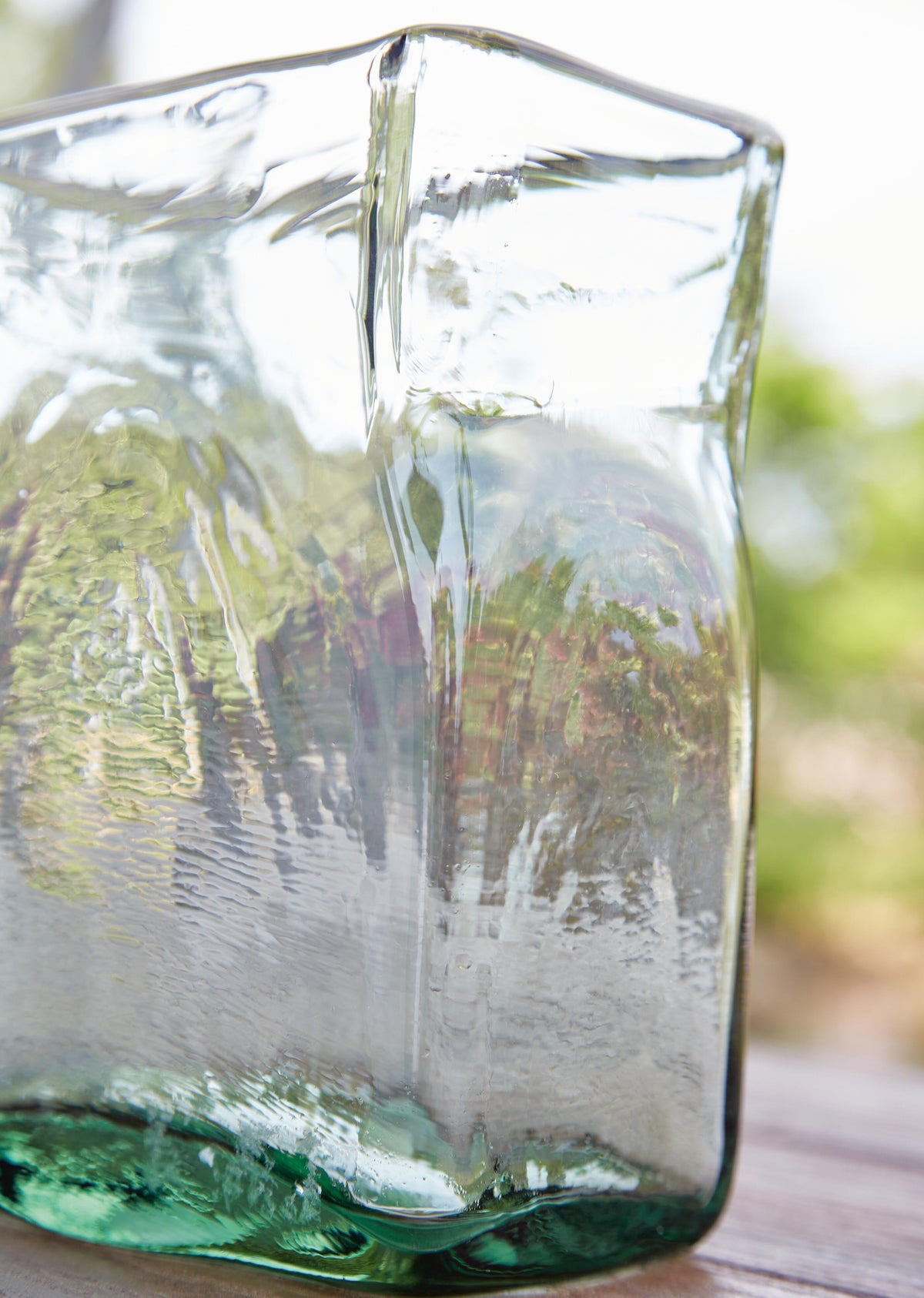 Taylow Vases