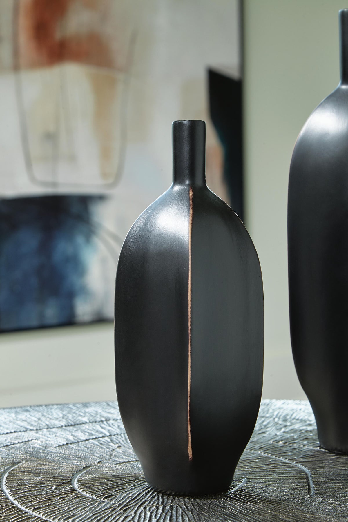 Rhaveney Vases