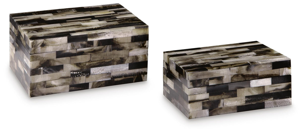 Ellford Baskets & Boxes