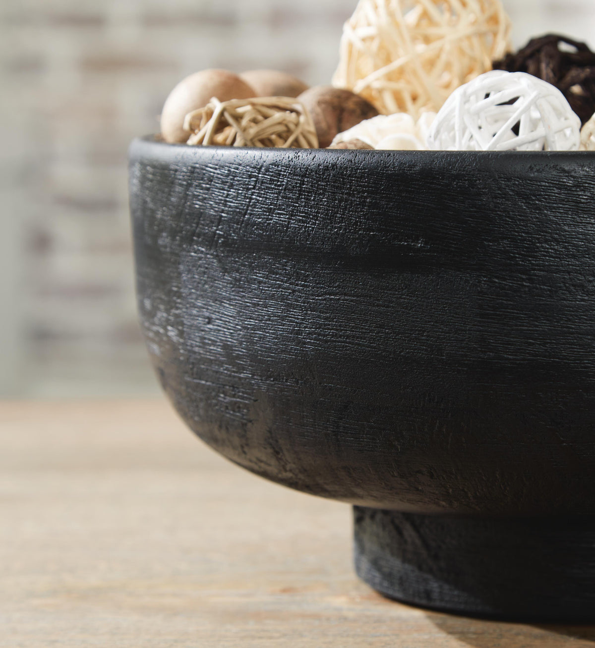 Brynnington Bowls & Trays