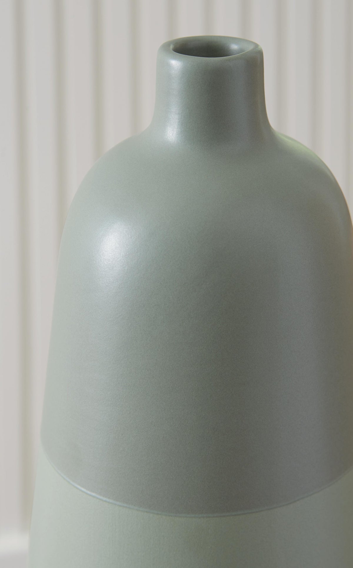 Peerland Vases