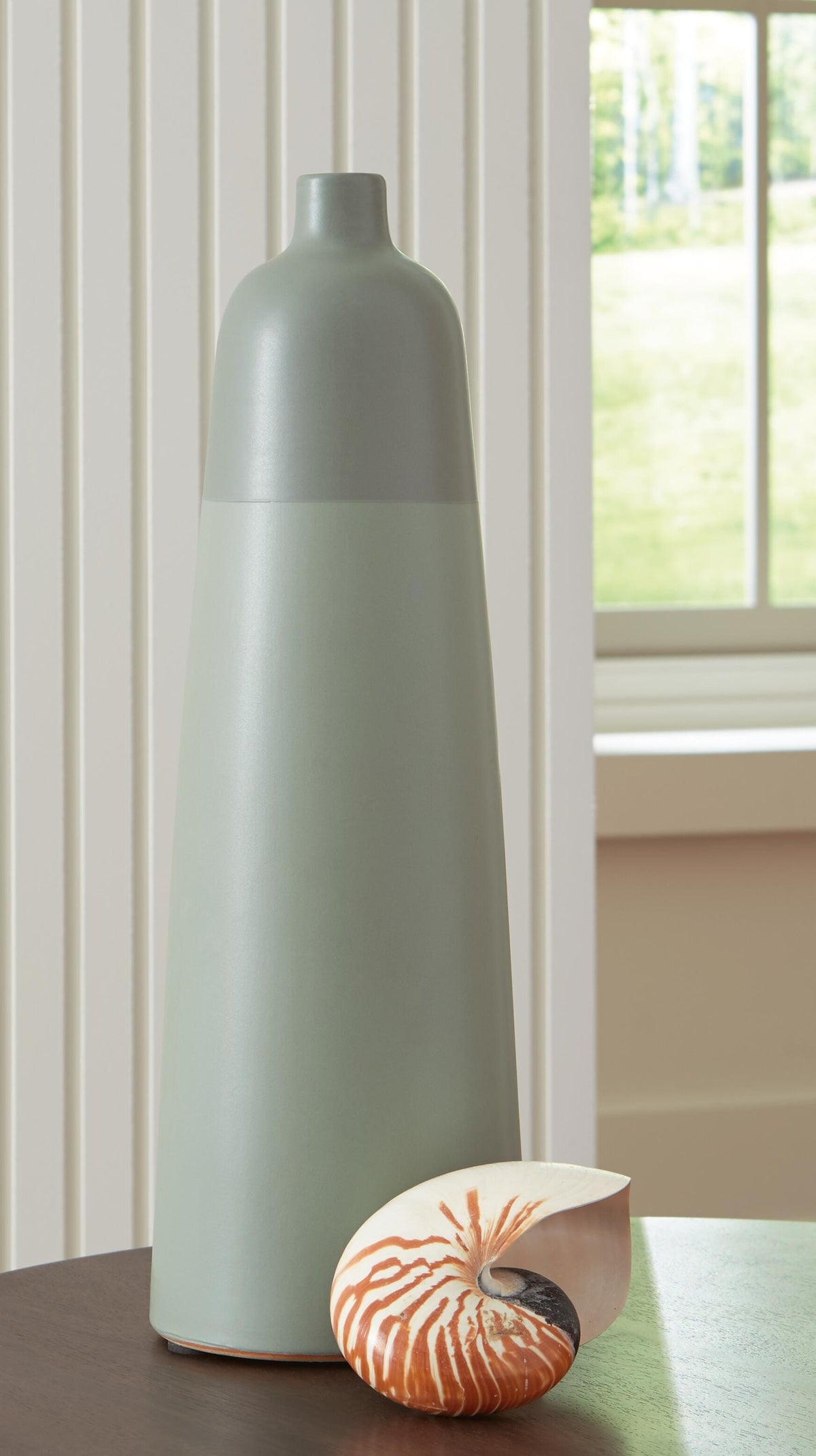 Peerland Vases