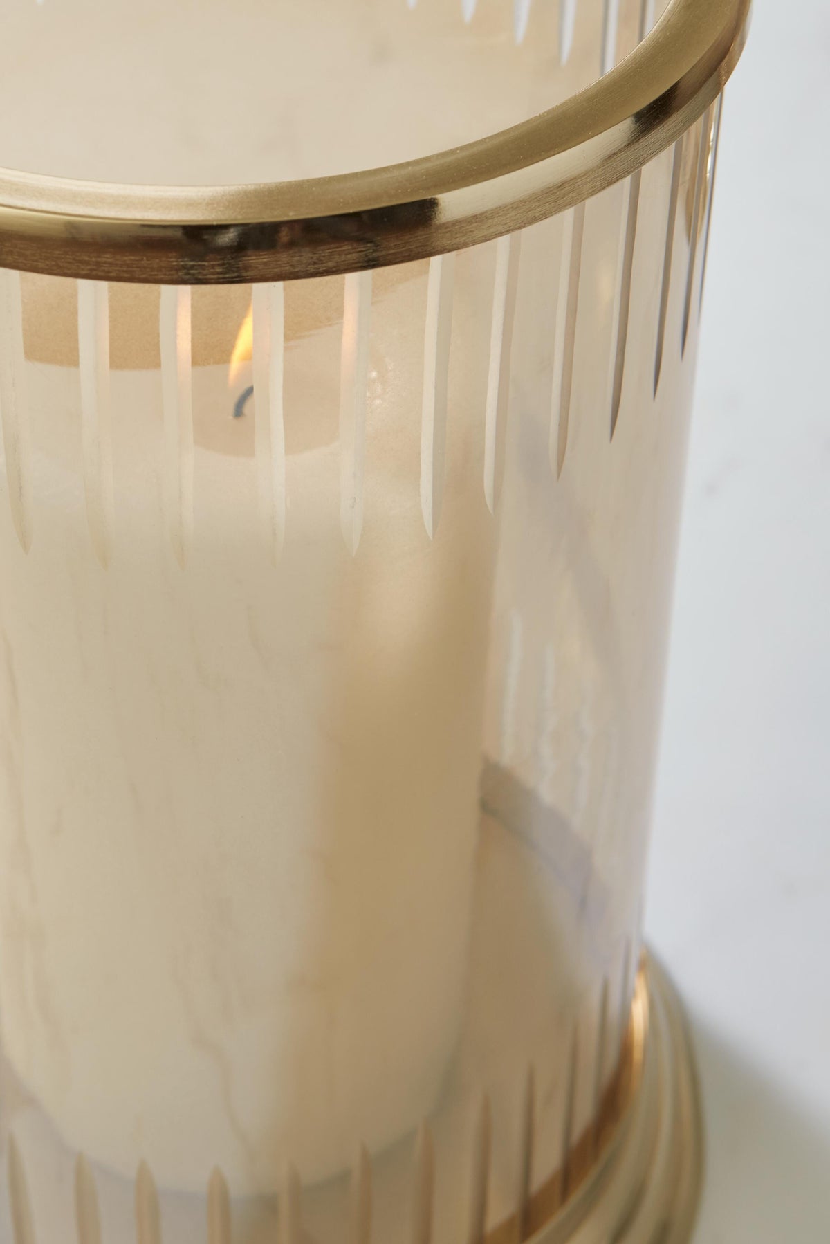 Aavinson Candles & Candle Holders