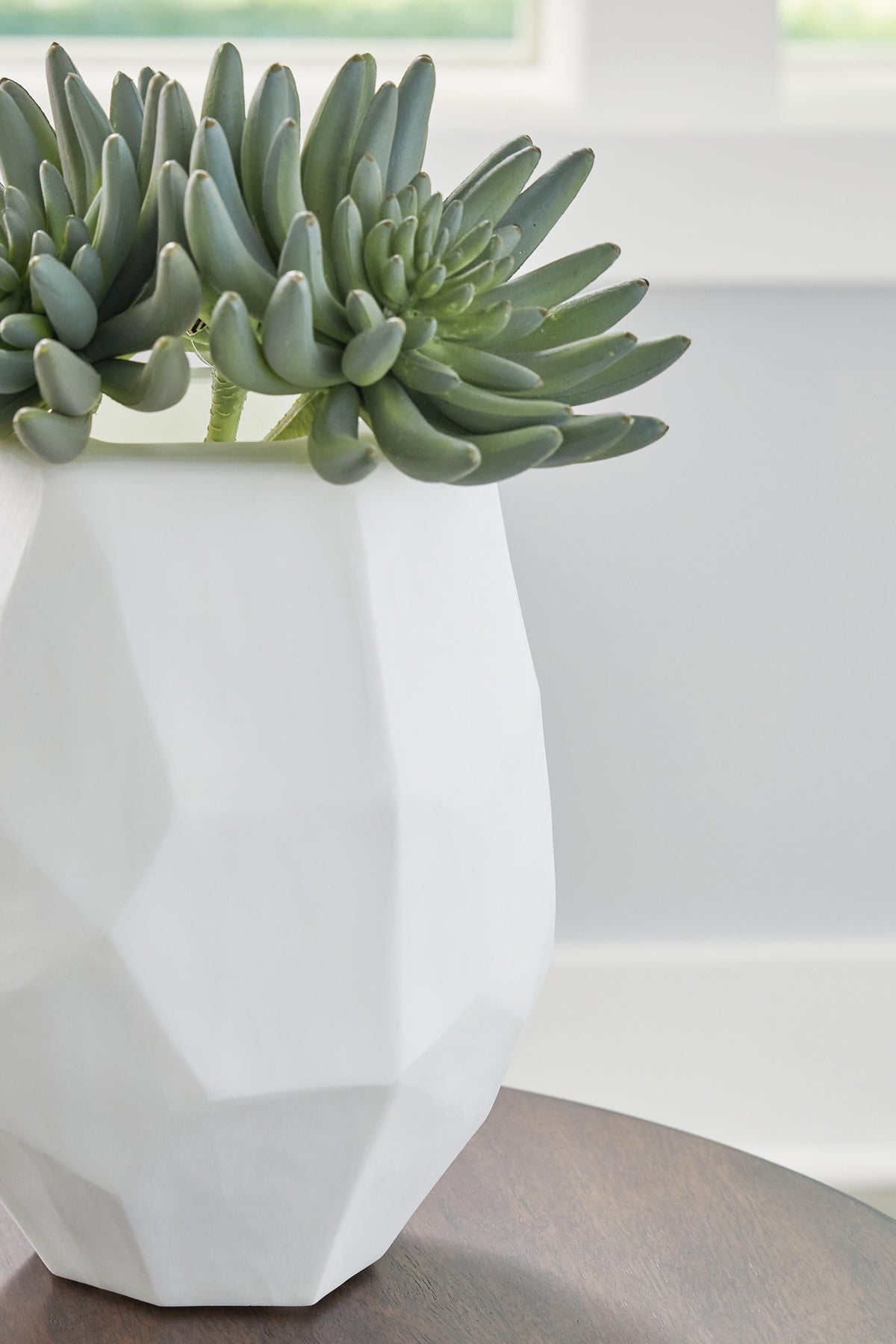 Karenton Vases