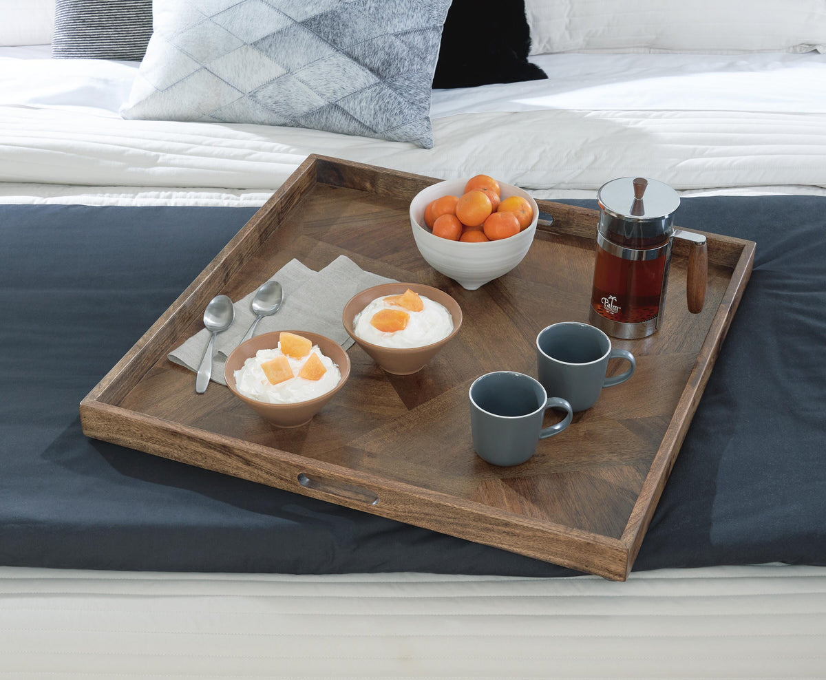 Heddford Bowls & Trays