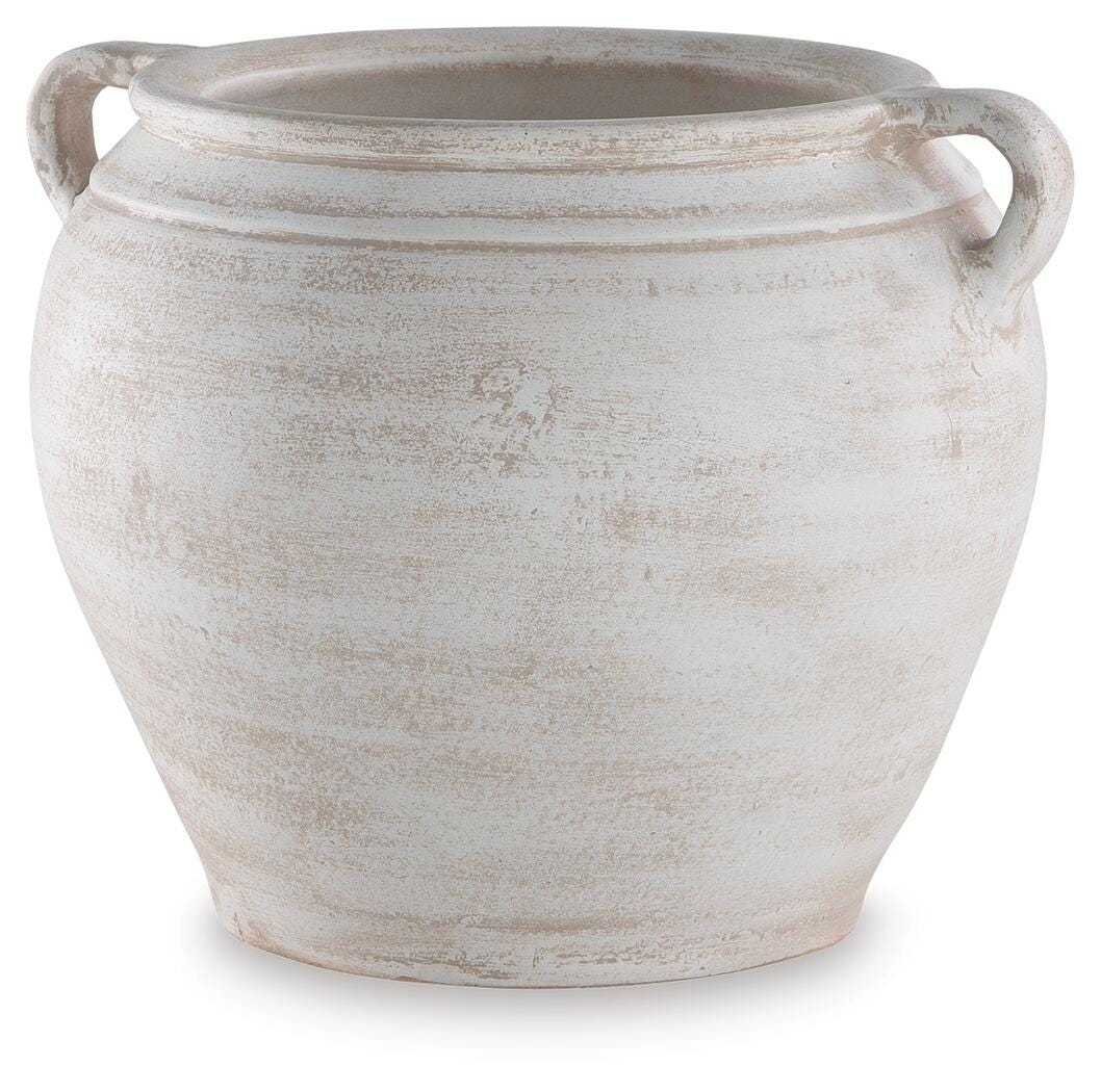 Meadie Vases