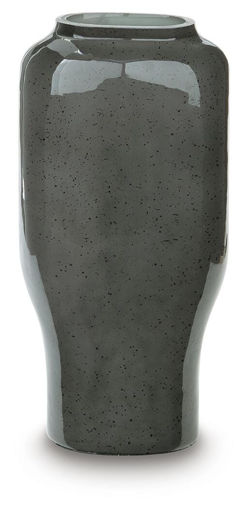 Kierlain Vases
