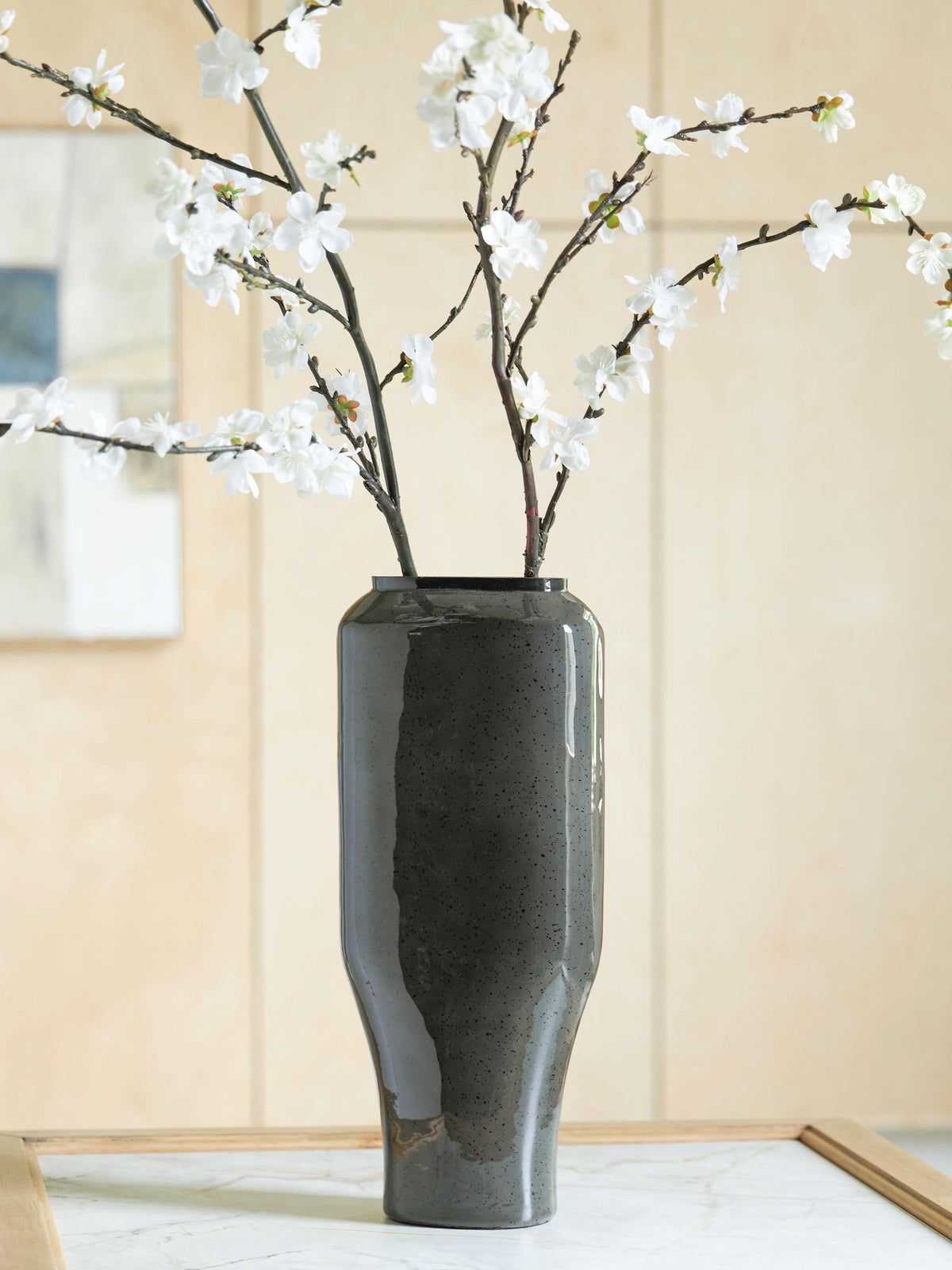 Kierlain Vases