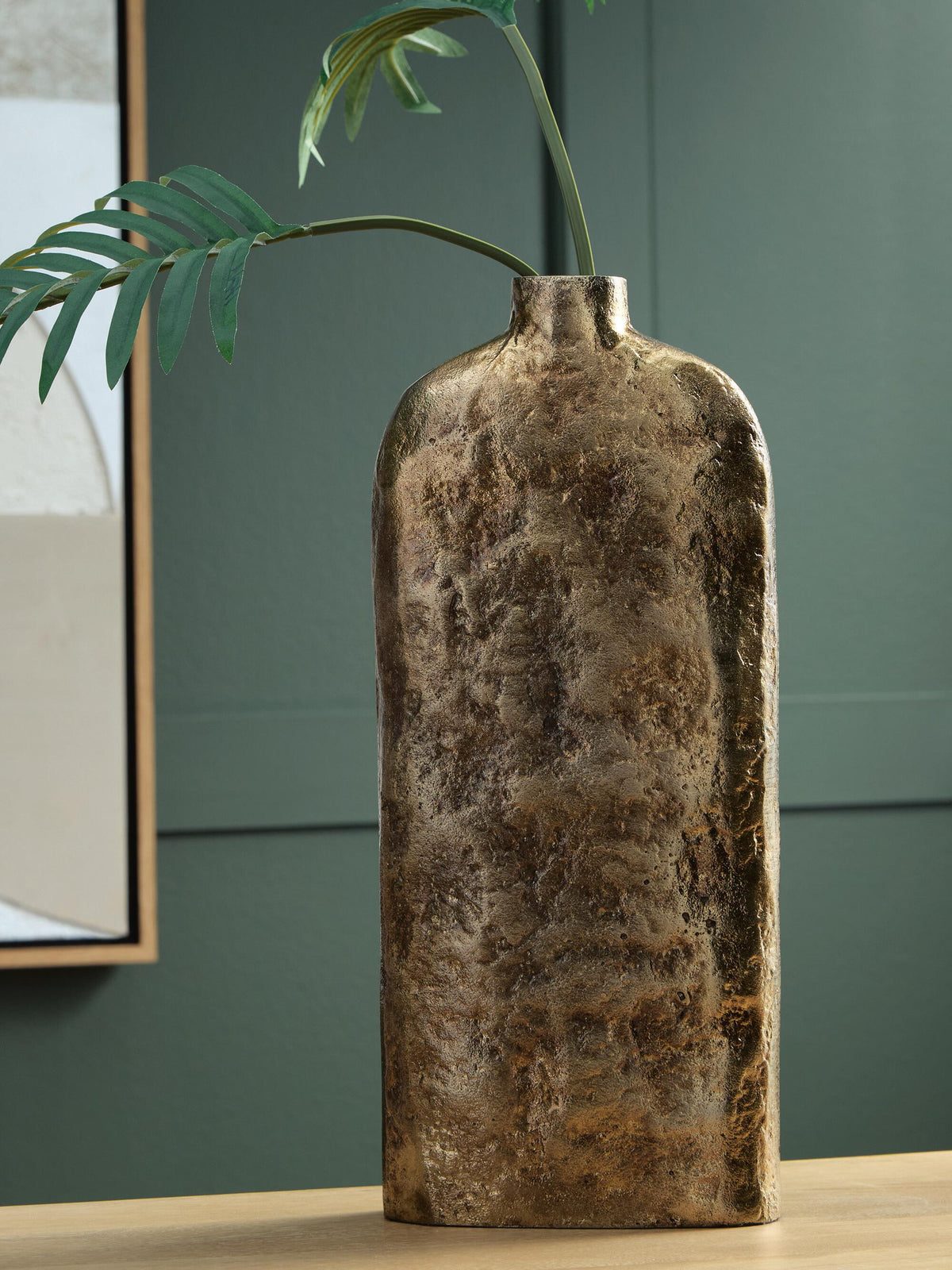 Wallmond Vases