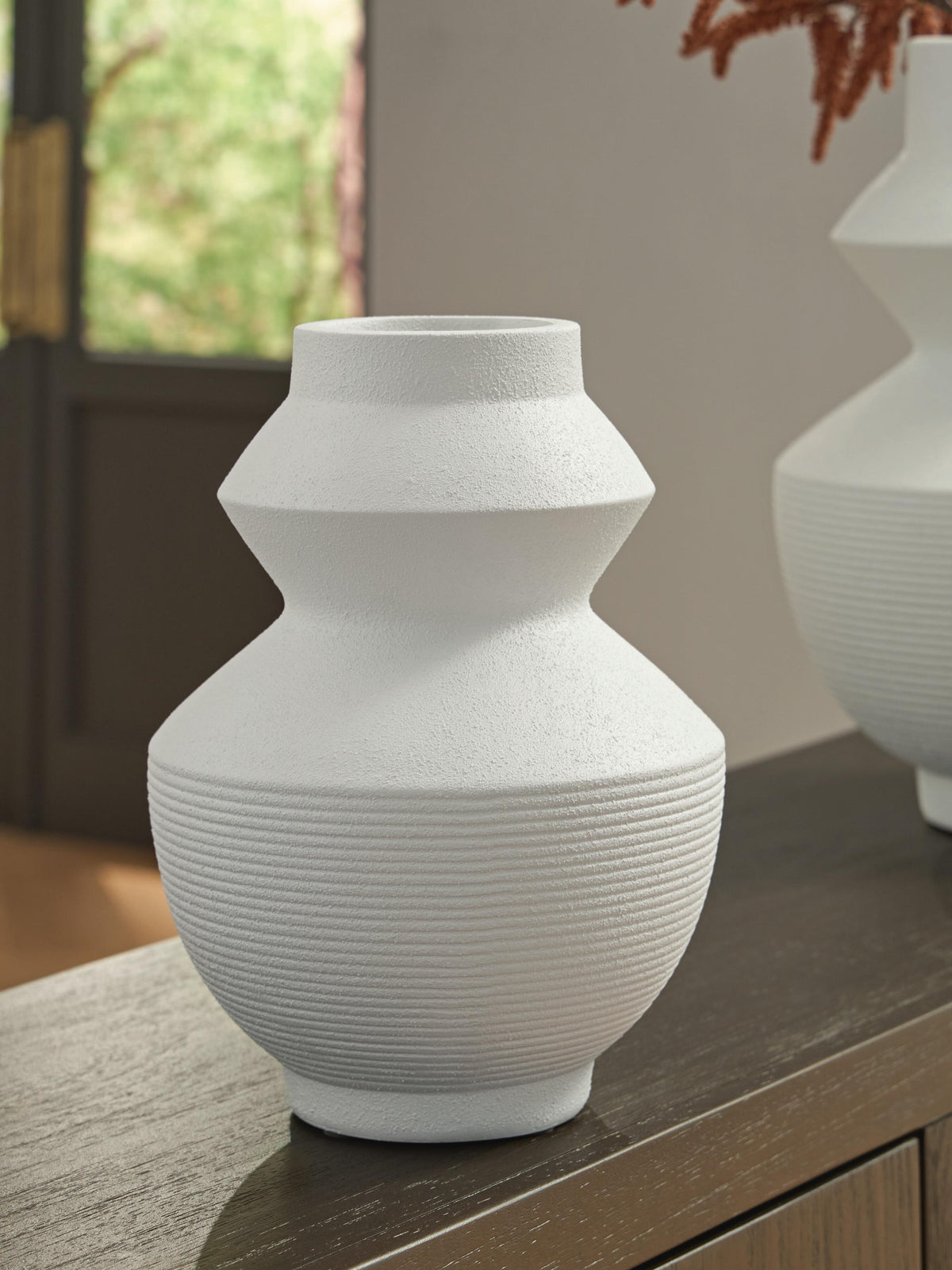 Naveen Vases