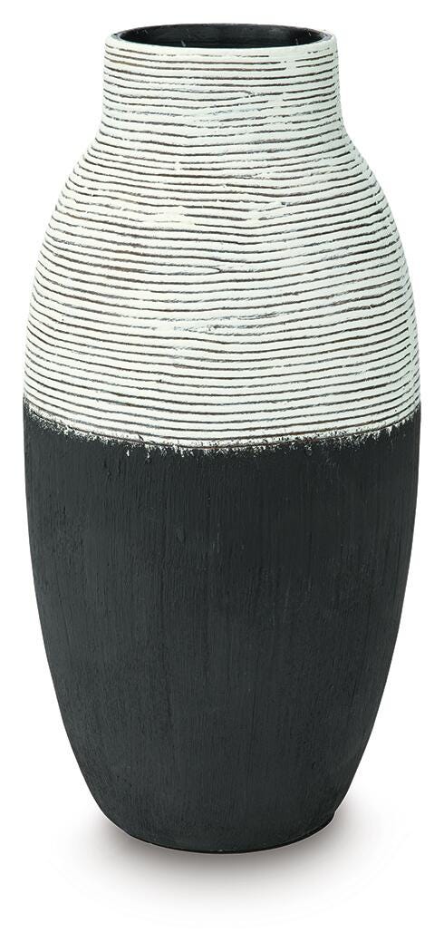 Girtha Vases