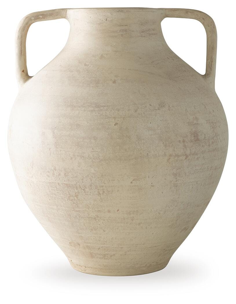 Justy Vases
