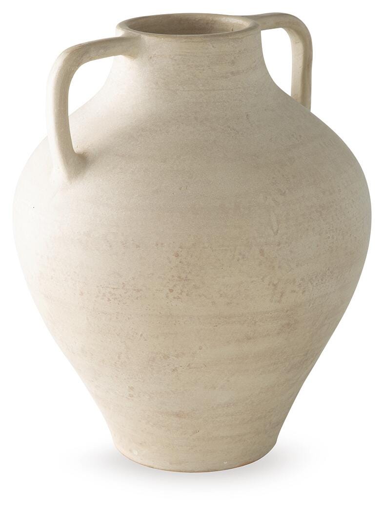 Justy Vases