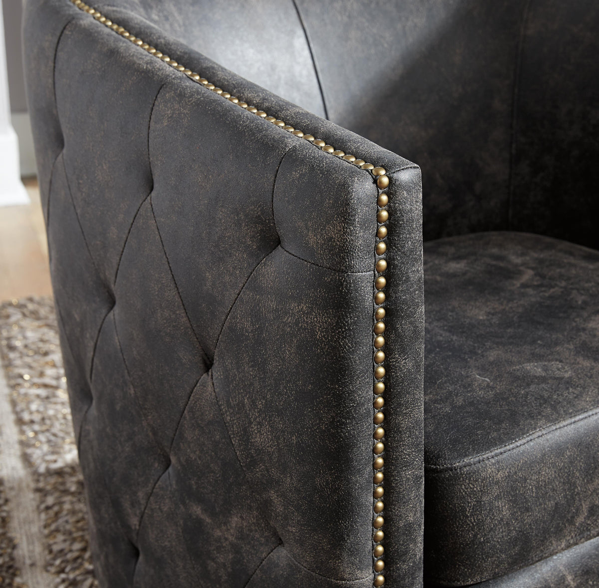 Brentlow Accent Chairs