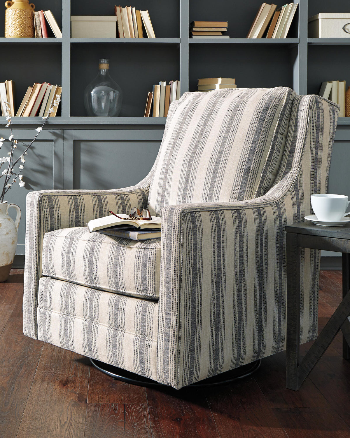 Kambria Accent Chairs