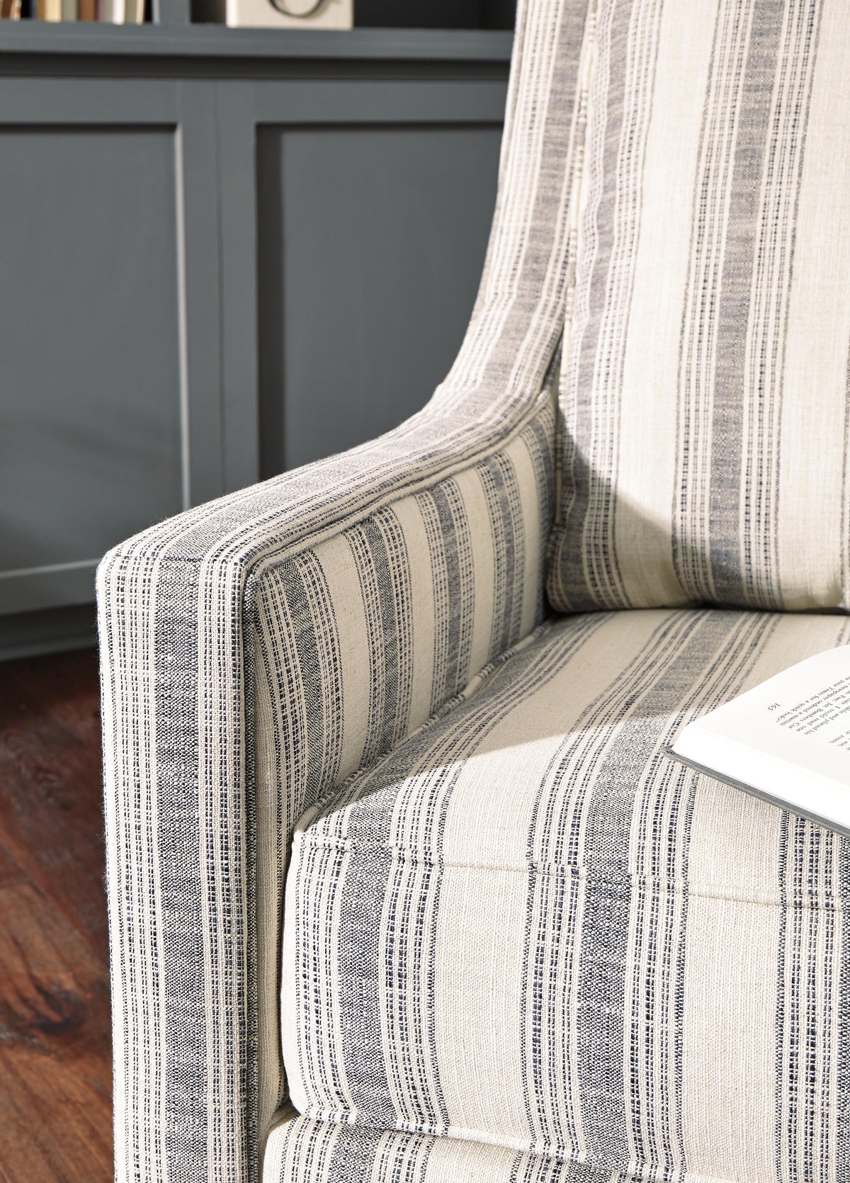 Kambria Accent Chairs