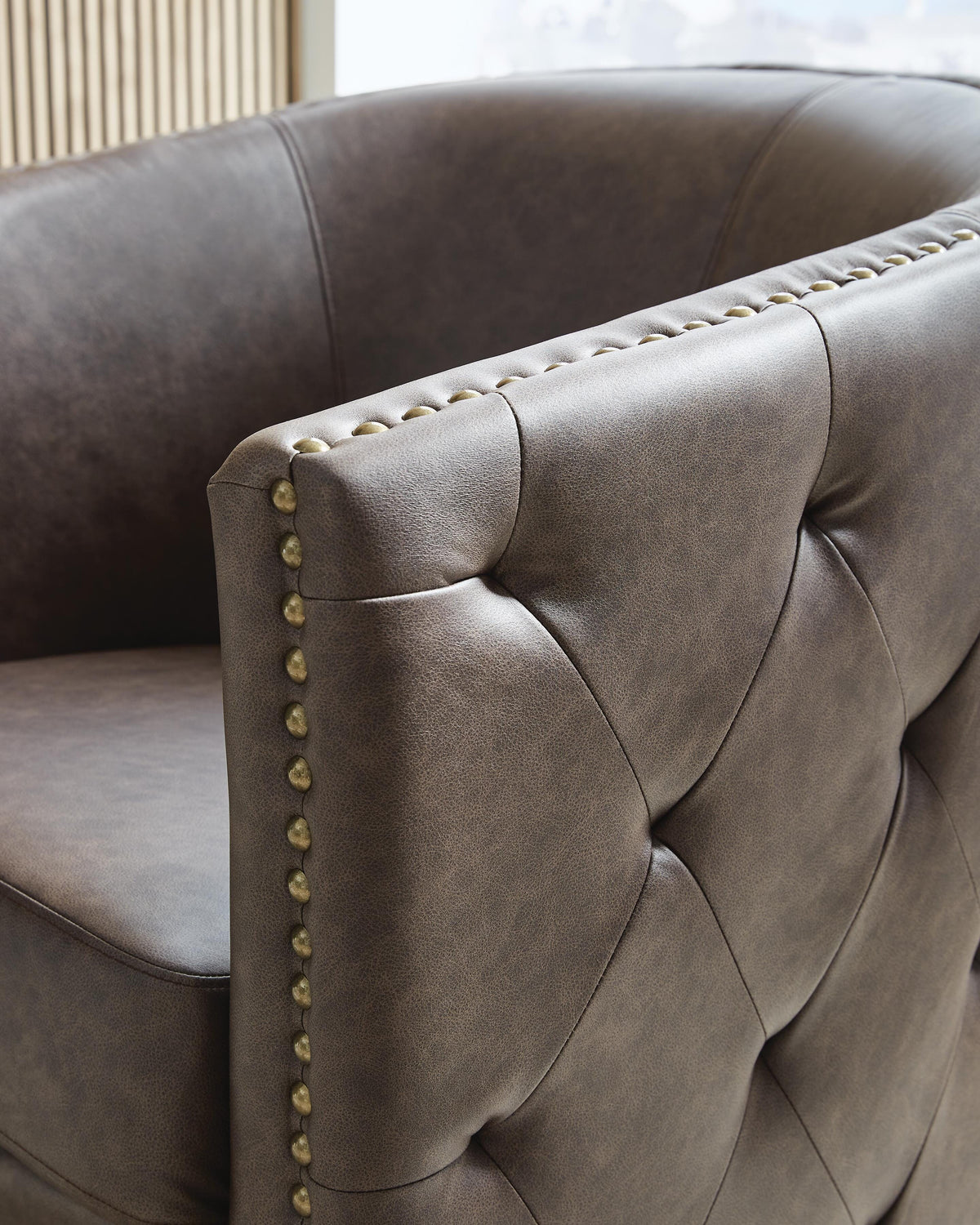 Brentlow Accent Chairs