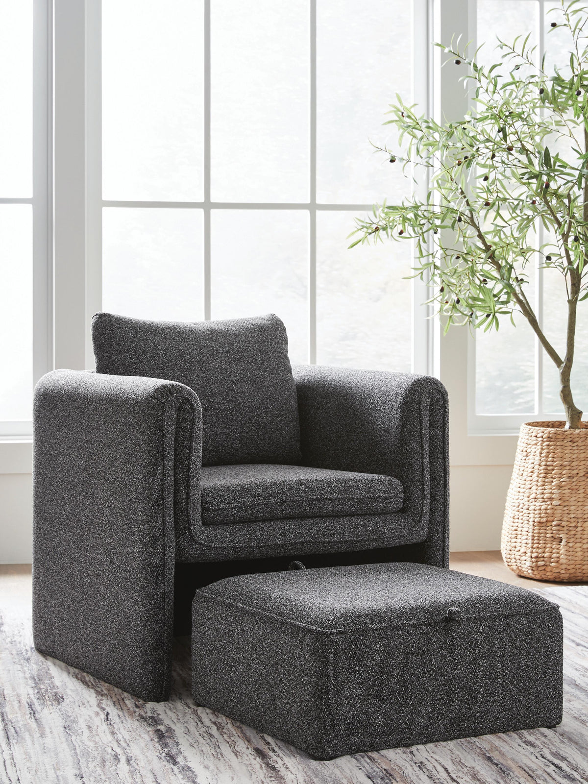 Vreni Accent Chairs