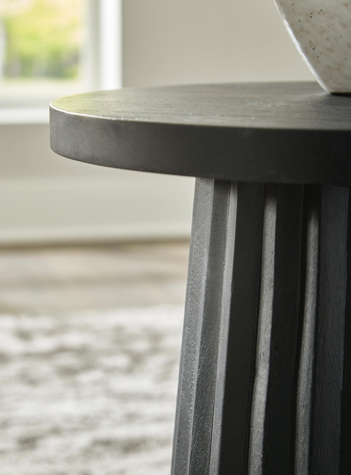 Ceilby End & Side Tables