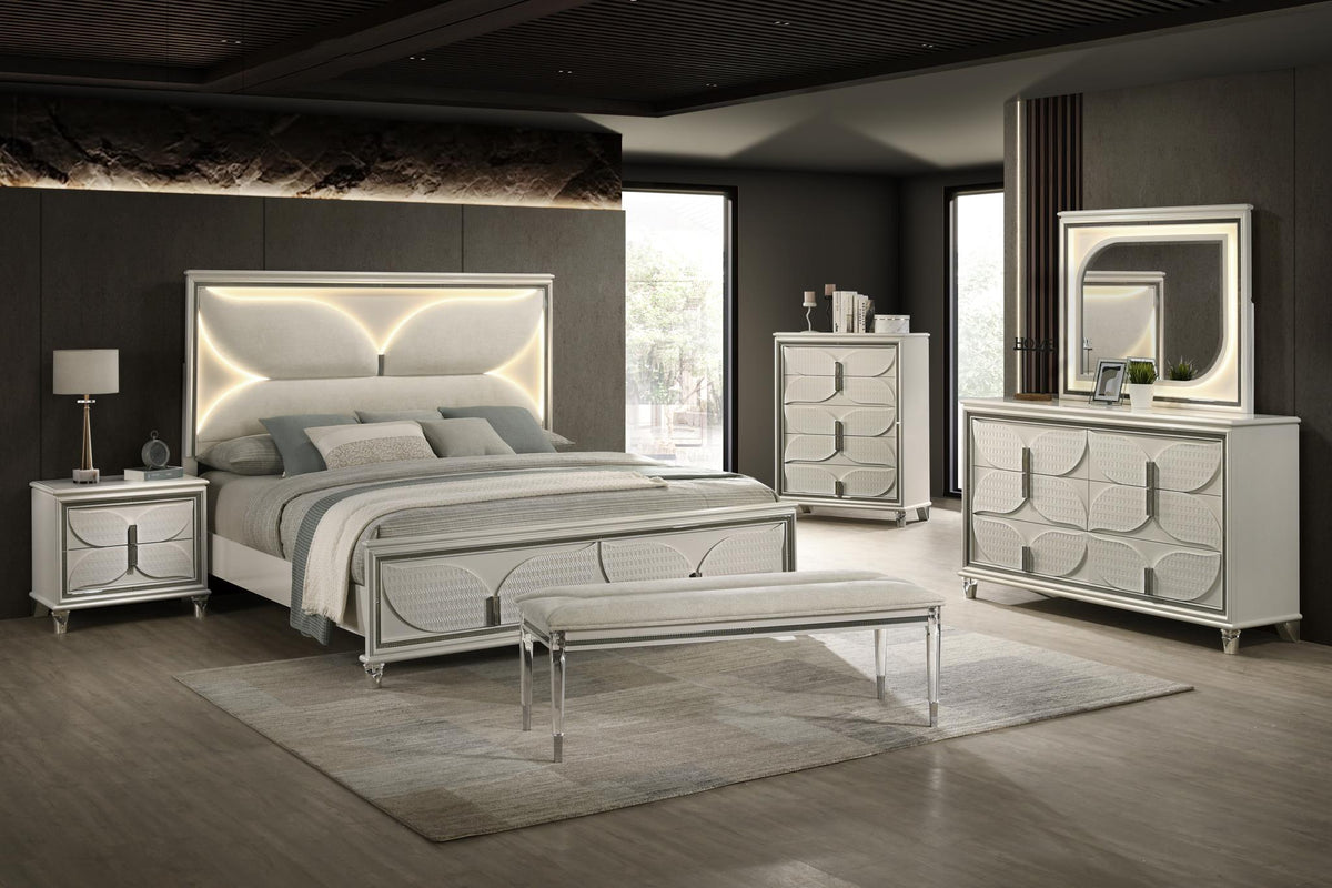 Mysterious Gold Bedroom Collection with Bench