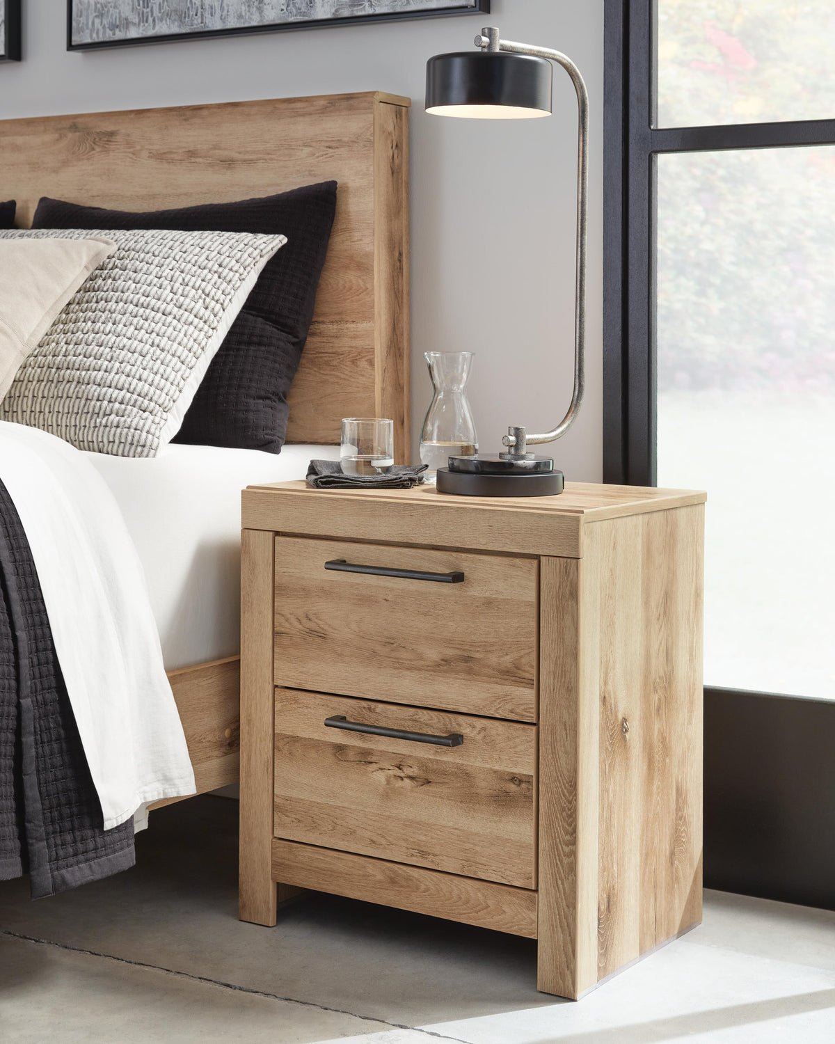 Hyanna Nightstands