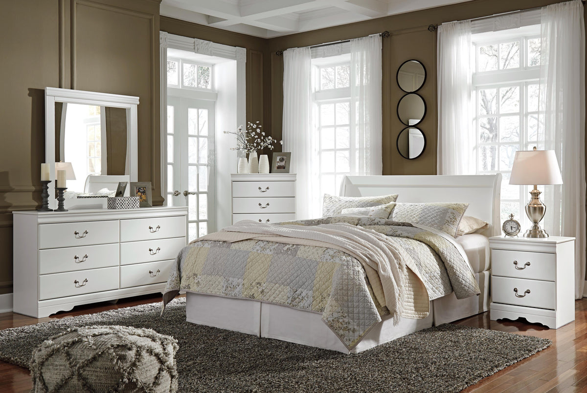 Anarasia Dresser with Mirrors
