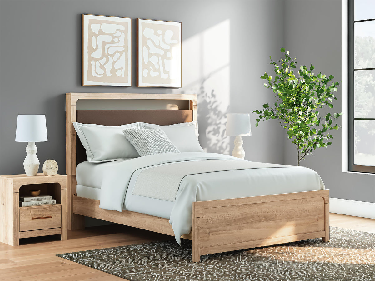 Kinlanni Bedroom Sets