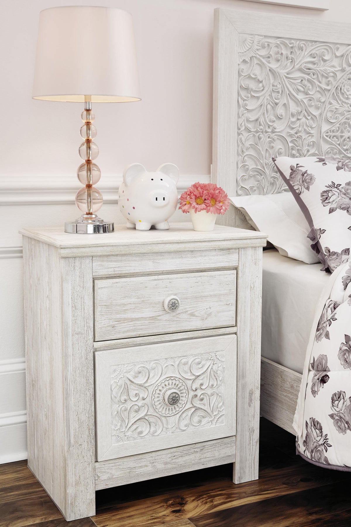 Paxberry Nightstands