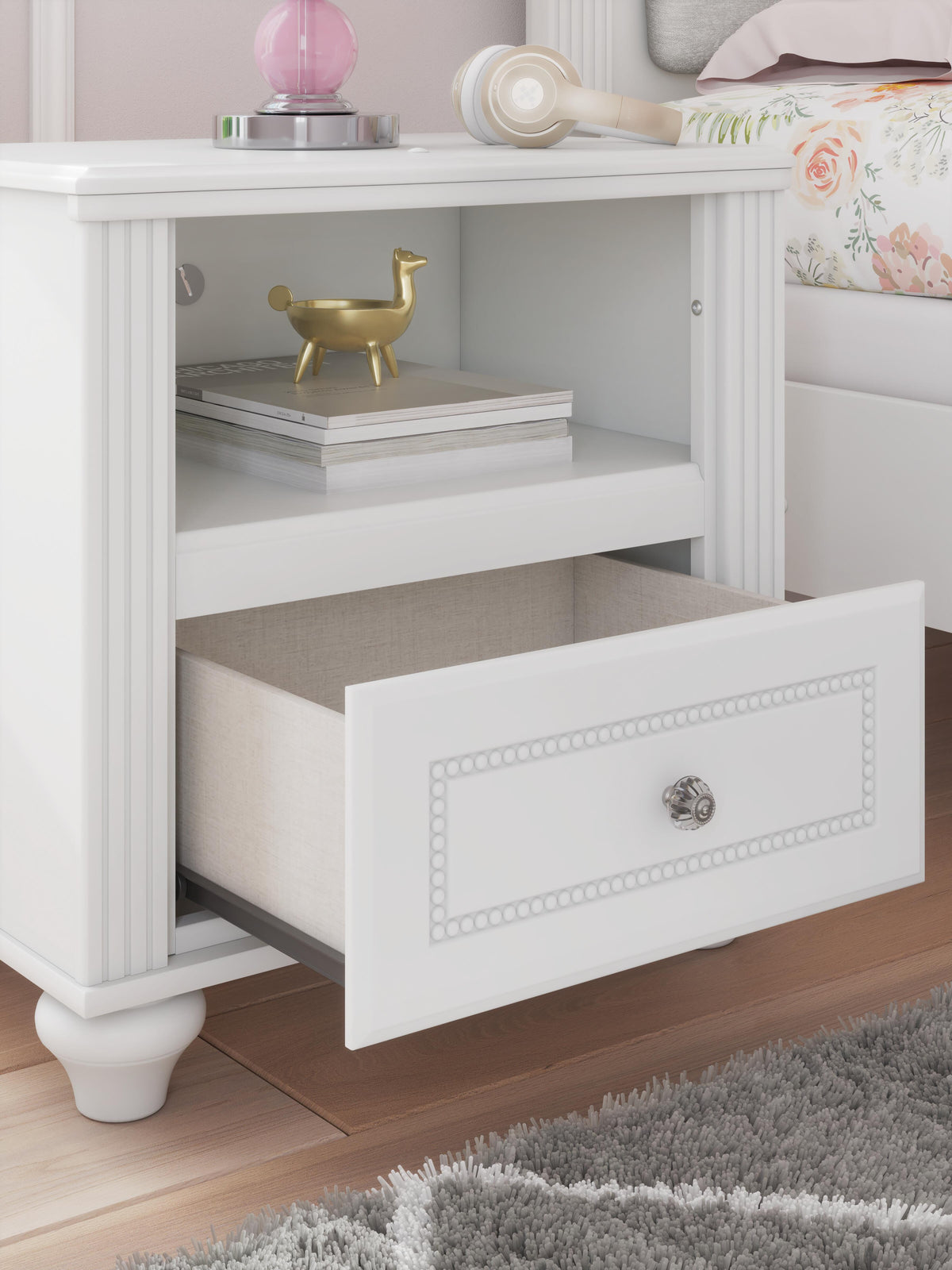 Kozlani Nightstands