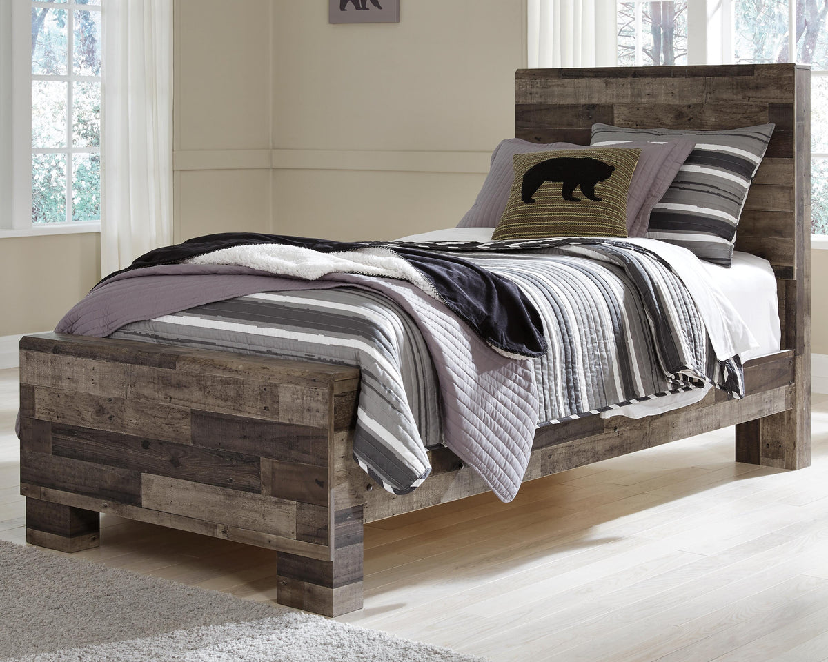 Derekson Bedroom Sets