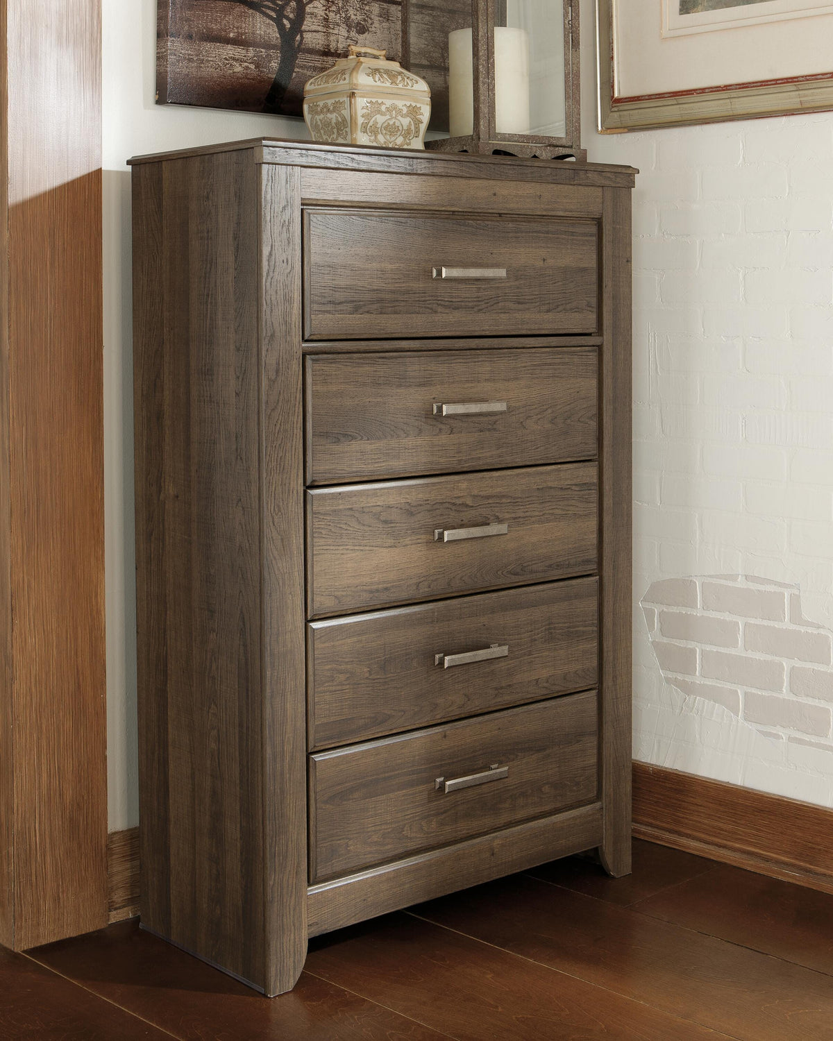 Juararo Chests